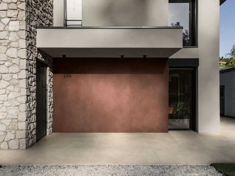 Equilibrio – Stone (floor) & Wine Red 46731